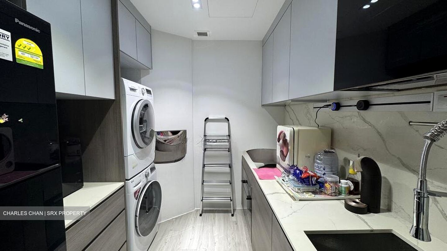 The Waterina (D14), Apartment #525628641